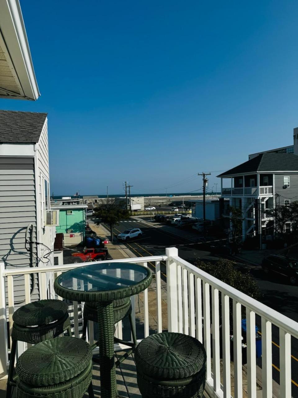 Ocean View Family Condo: Beach Block Retreat Wildwood Exterior photo